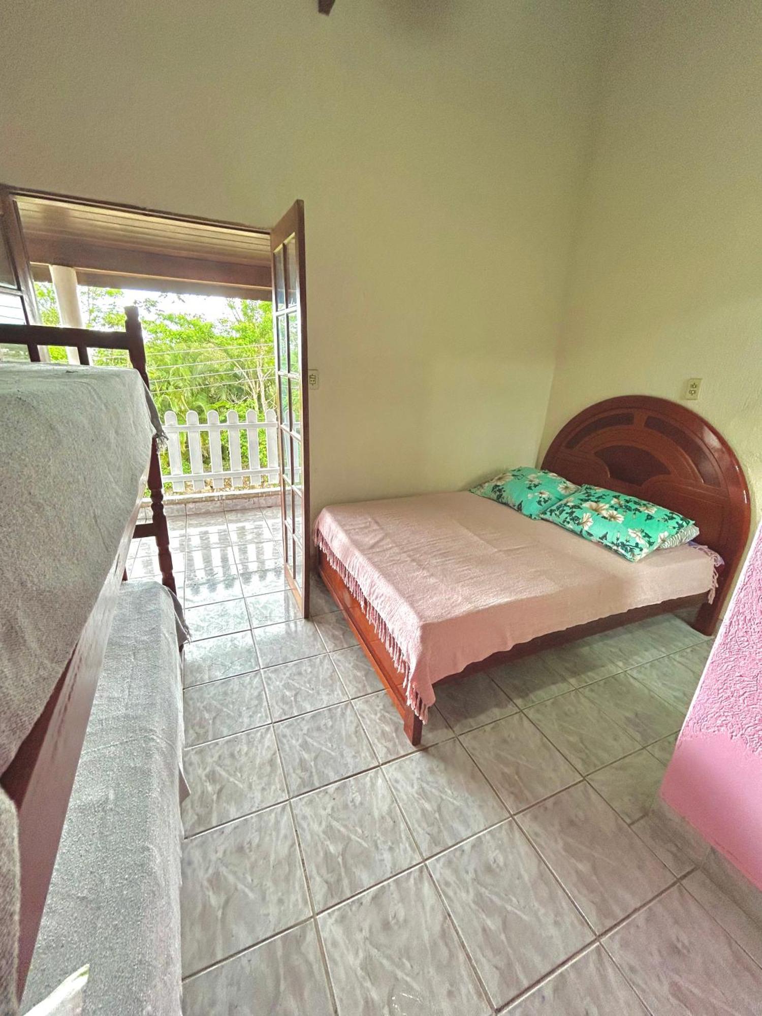 Sobrado E Casa Em Ubatuba Villa Luaran gambar